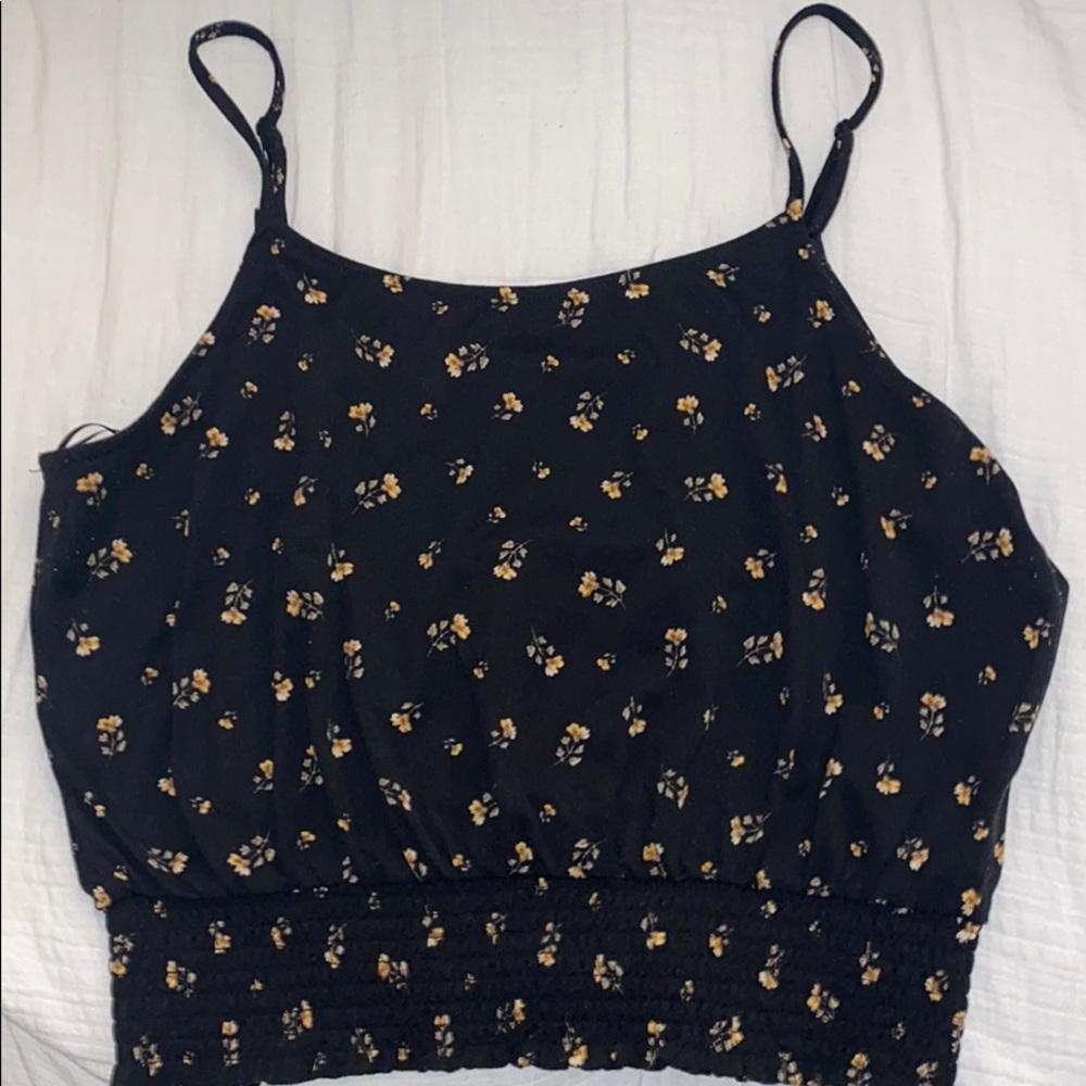 cute top with cinched waist ✨🌼